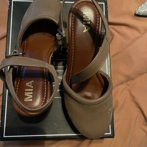 MIA Women's Brown Strap Sandals